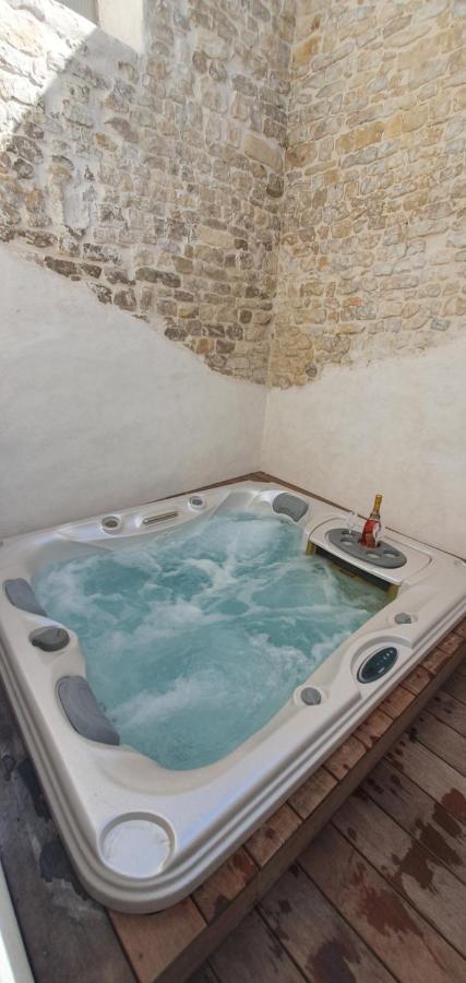 L'Acqua Dolce - La Rochelle - Ile De Re - Jacuzzi Lägenhet Exteriör bild