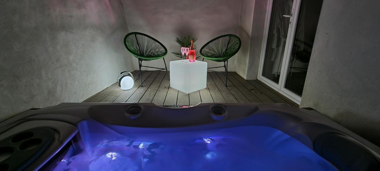 L'Acqua Dolce - La Rochelle - Ile De Re - Jacuzzi Lägenhet Exteriör bild